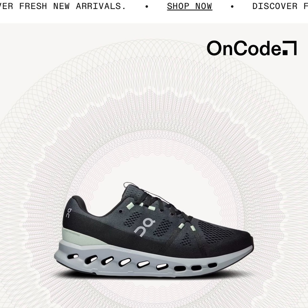 On Running Men's Black and Light Gray Performance Running Shoe